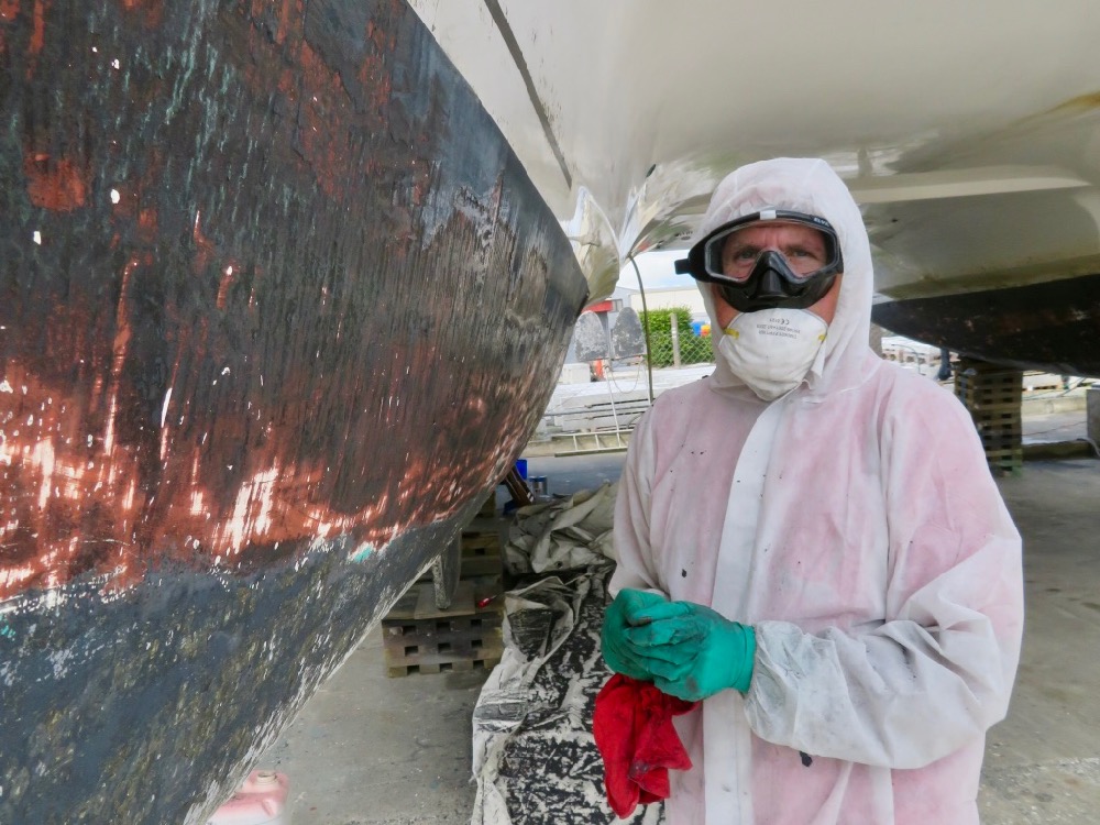 Antifouling off in the Norsand boatyard