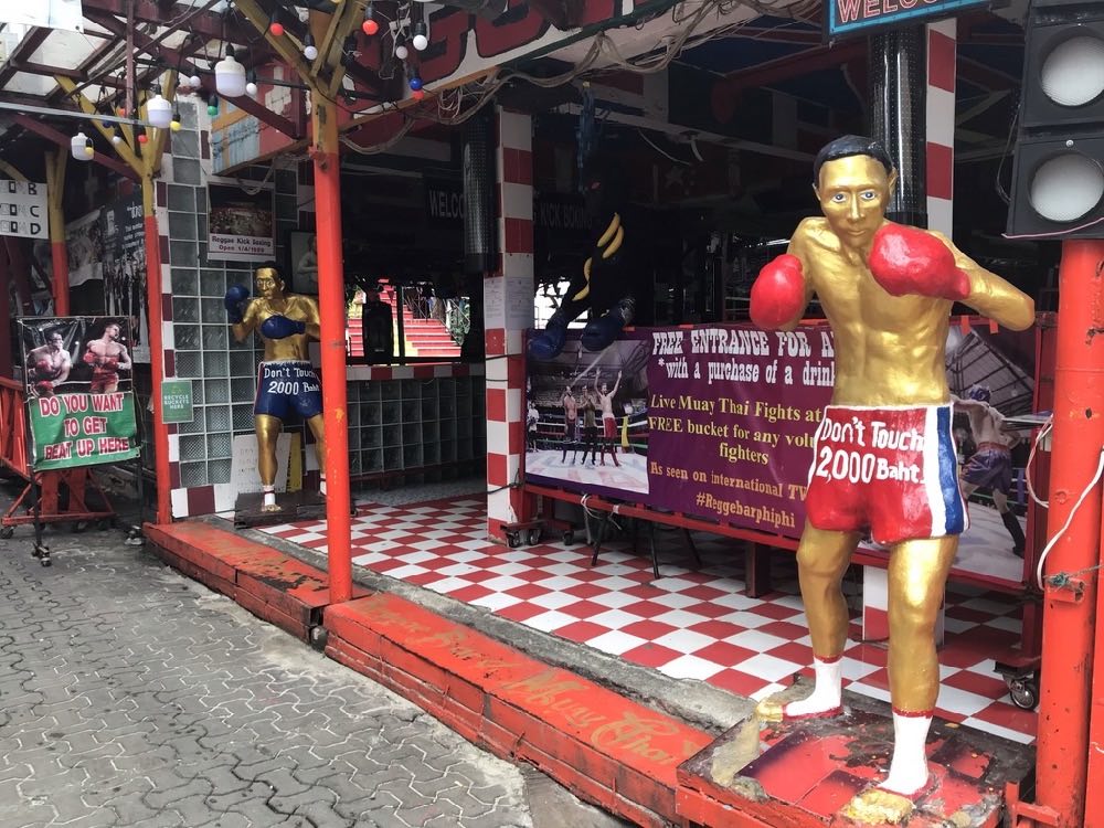 Thai Boxing Reggebarphiphi Ton Sai